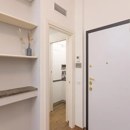 Apartment Flower - New Bright In Brera Milan