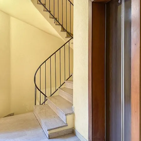 Flower - New Bright In Brera Apartment Milan